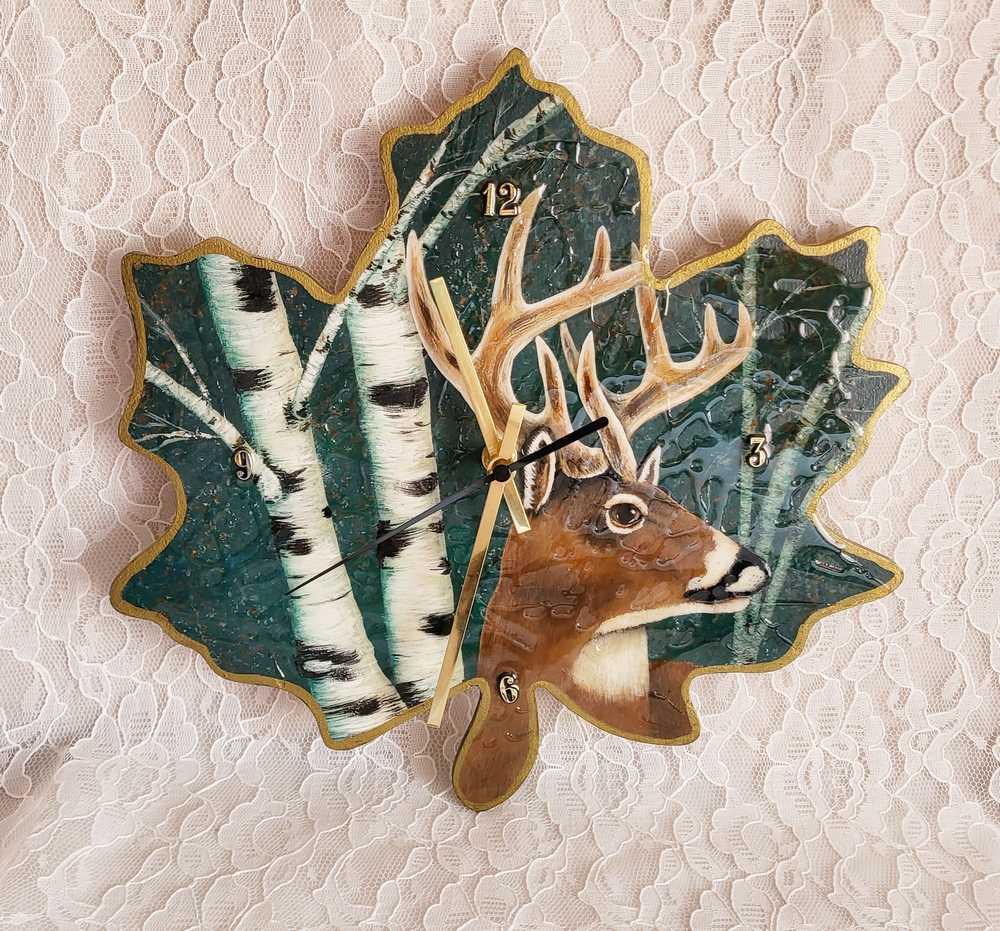 10 Point Buck, Hand Painted, Original Design Deer Clock on Wooden Leaf