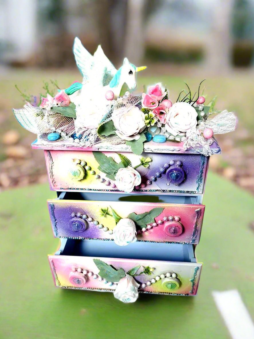 Girls, Ladies Jewelry Box with Pink Roses, a Unicorn, Glittery Lace and Glass Cabochons