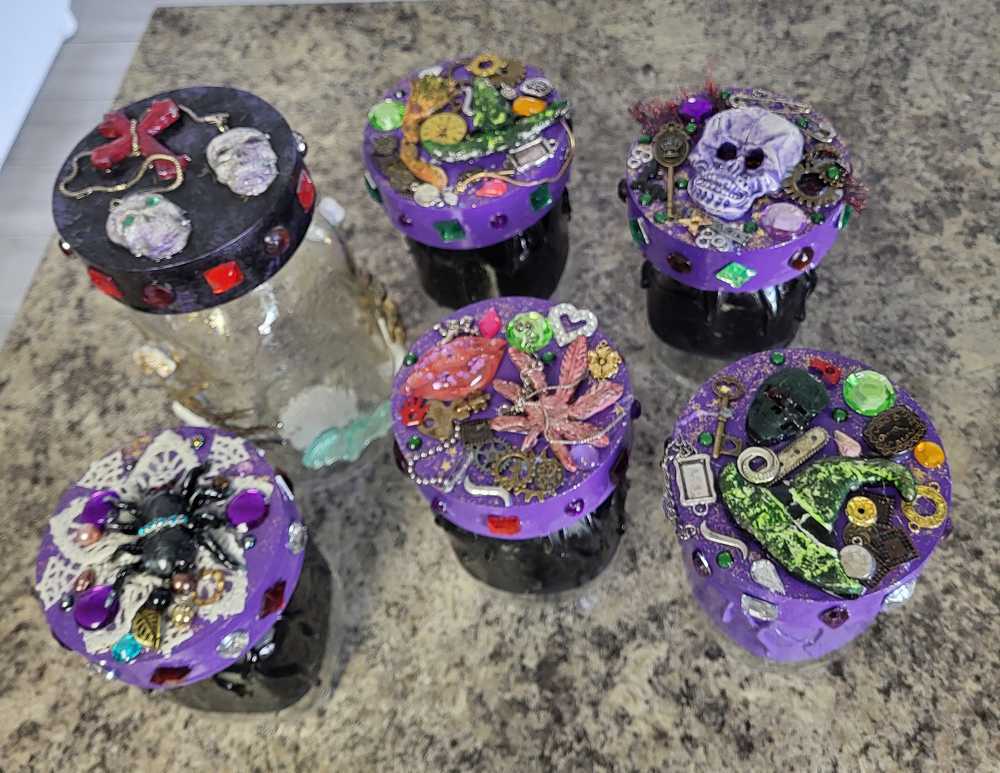 Decorated Mason Jar to fill with Your Favorite Candy, Spices, Dry Goods for Halloween or Everyday, Large Spider on Wooden Lid