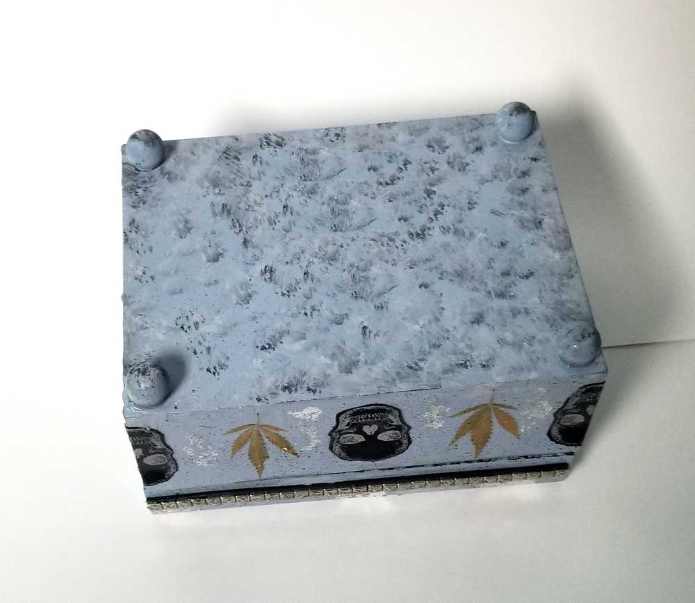 Skull Jewelry/Stash Box, Original Art Piece, One of a Kind, Trinket Box, Treasure Chest
