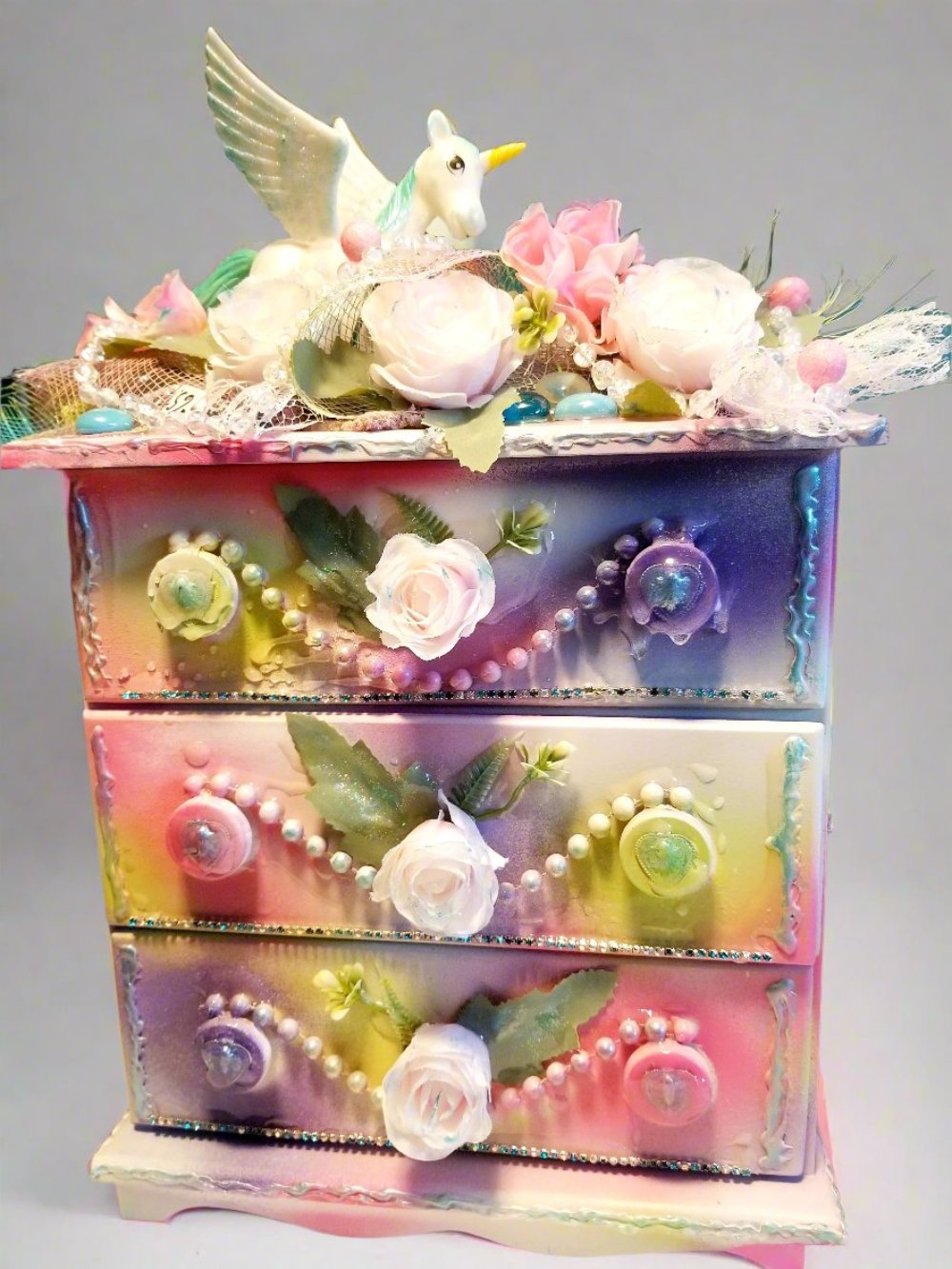 Girls, Ladies Jewelry Box with Pink Roses, a Unicorn, Glittery Lace and Glass Cabochons