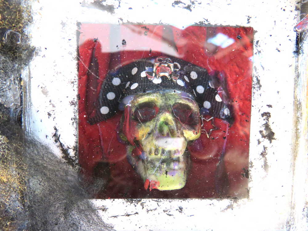 3D Mini Picture Frames with Skulls x2