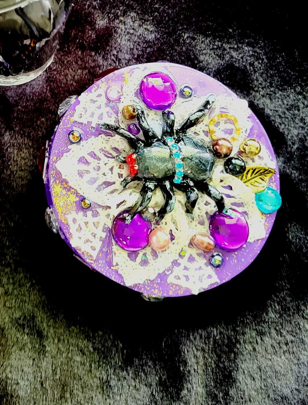 Decorated Mason Jar to fill with Your Favorite Candy, Spices, Dry Goods for Halloween or Everyday, Large Spider on Wooden Lid