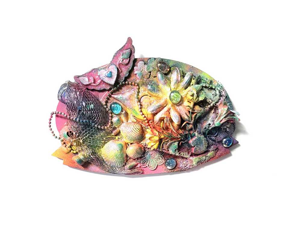 Wooden Oval Wall Hanging, Plaque with Seashells and Angel Wings in Pretty Pinks & Yellows