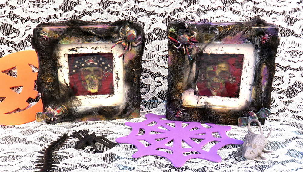 3D Mini Picture Frames with Skulls x2
