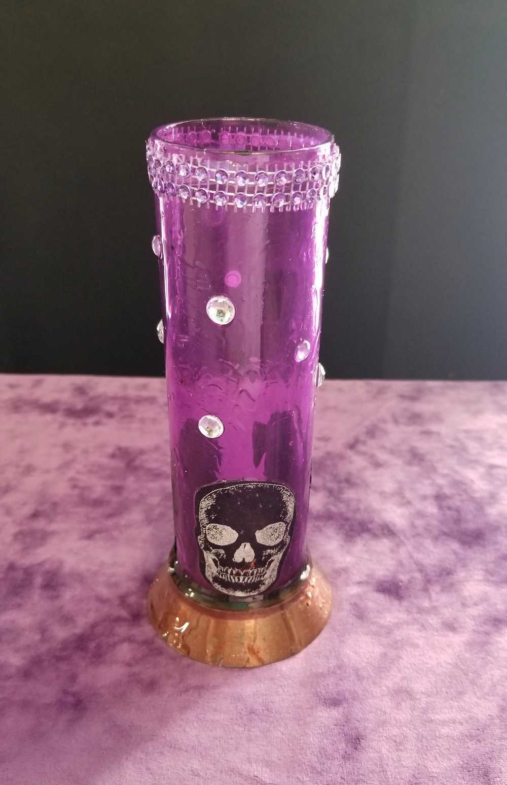 18 cm Tall Purple Glass Flower Vase with Skulls