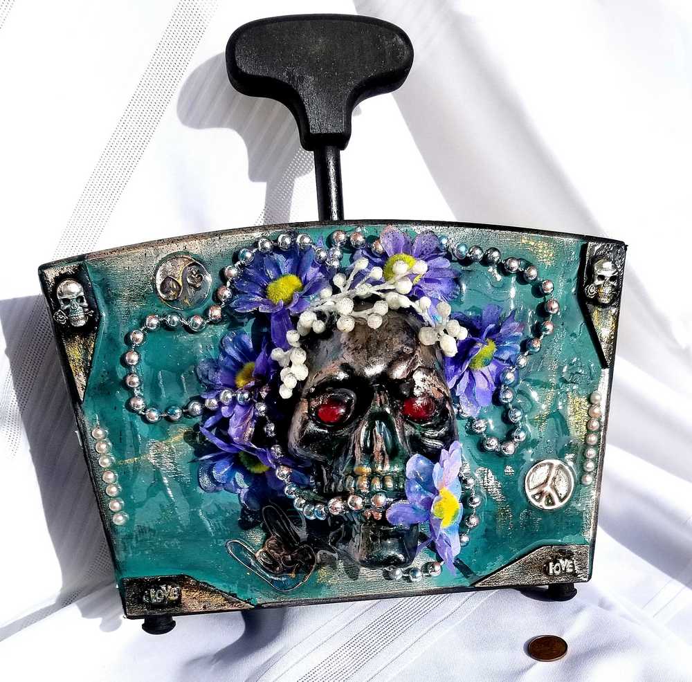 Double Wooden Wine Box, Carrier, Holds 2-750ml Bottles, Skull With Purple Flowers