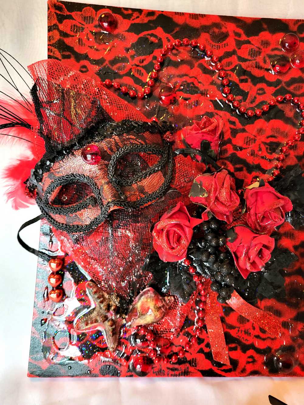 3D Red and Black Art on Canvas with Sexy Mask and Roses, 40 cm x 30 x 10 cm