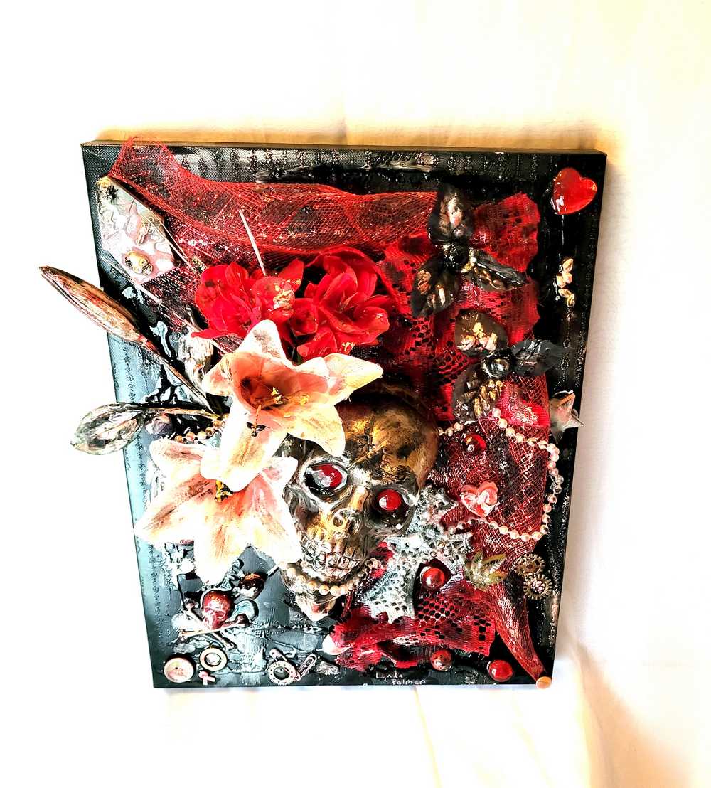 3D Skull and White Lilies, 45 x 36 x 18 cm on Black and Red Canvas