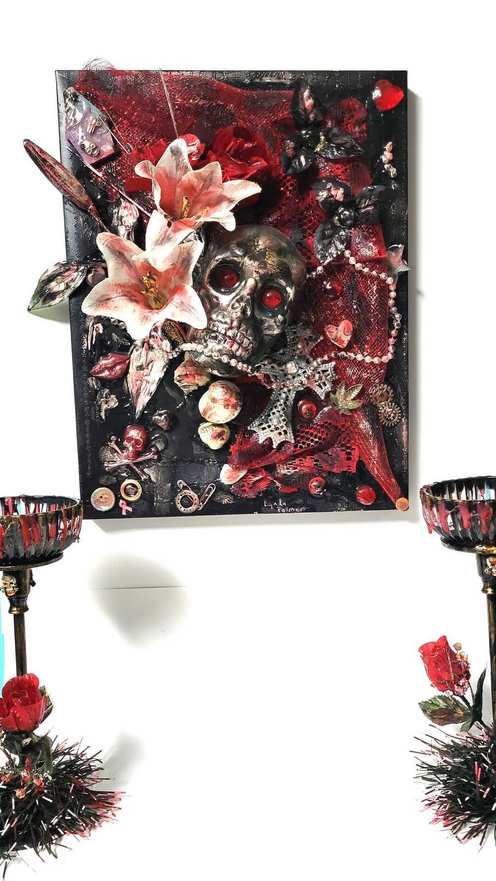 3D Skull and White Lilies, 45 x 36 x 18 cm on Black and Red Canvas