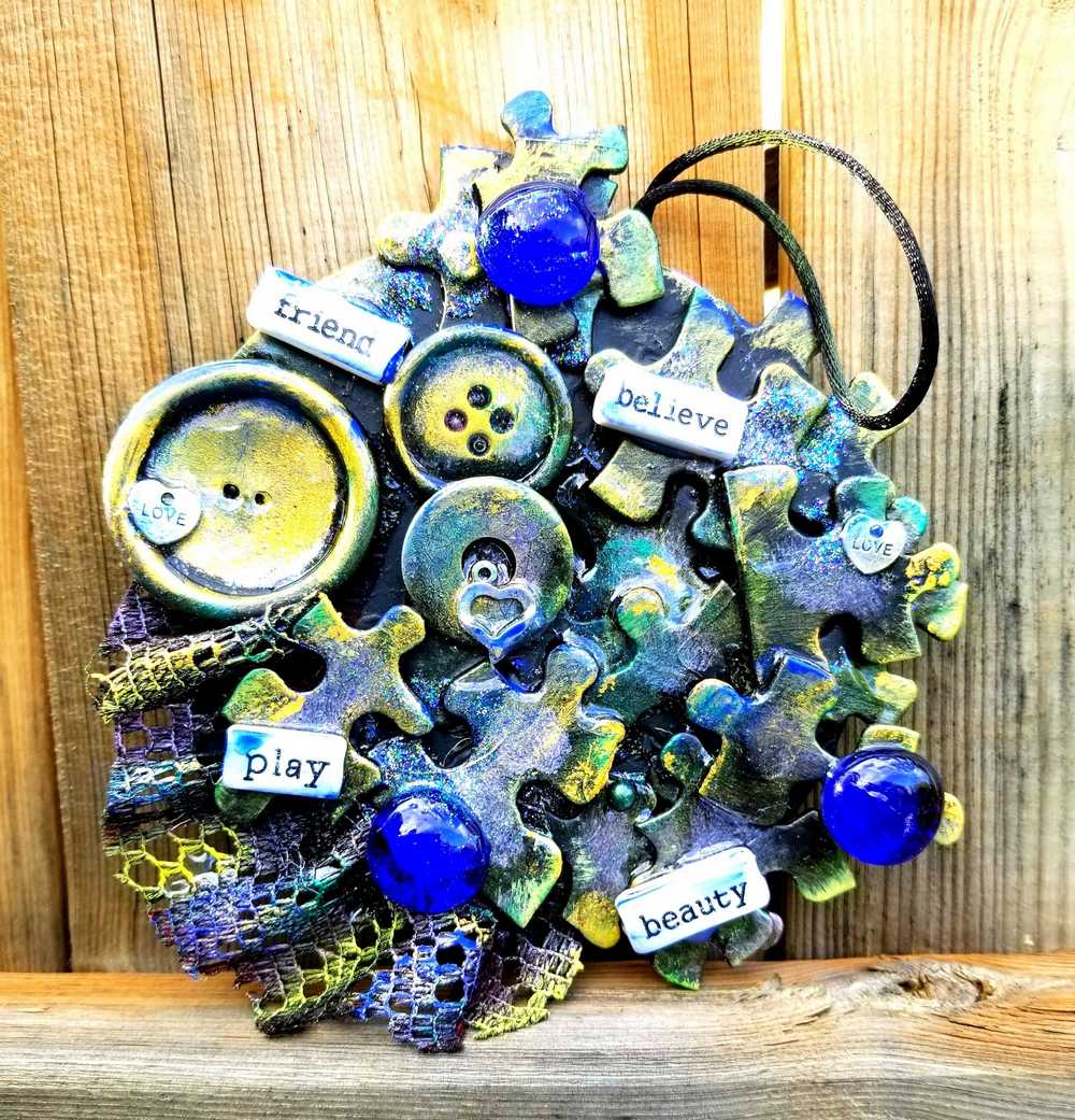 Hanging Friend Ornament with Puzzle Pieces and Love