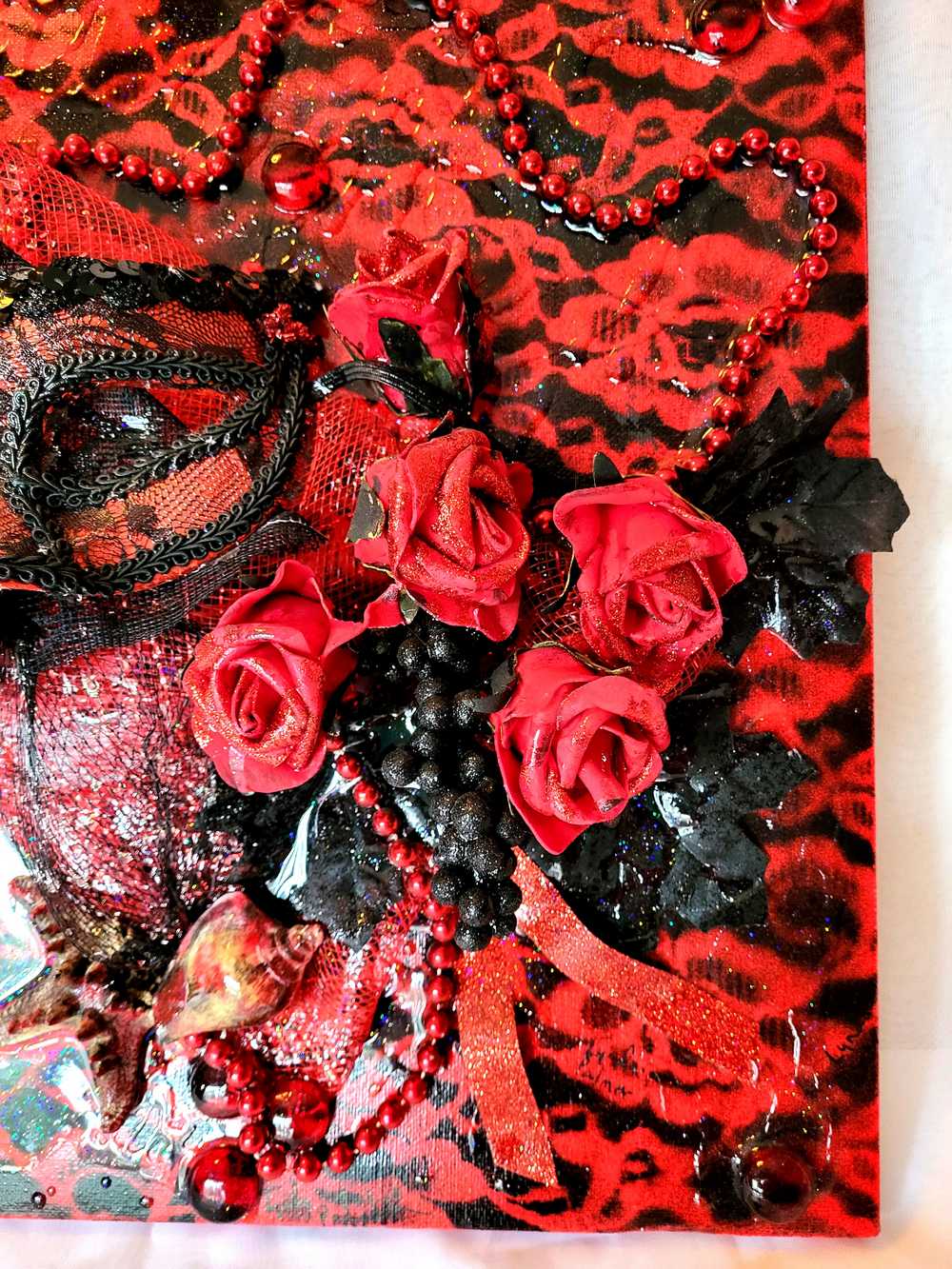 3D Red and Black Art on Canvas with Sexy Mask and Roses, 40 cm x 30 x 10 cm
