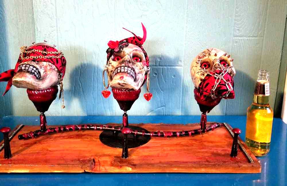 Unique See No Evil, Hear No Evil, Speak No Evil Skull Wall Peg Rack