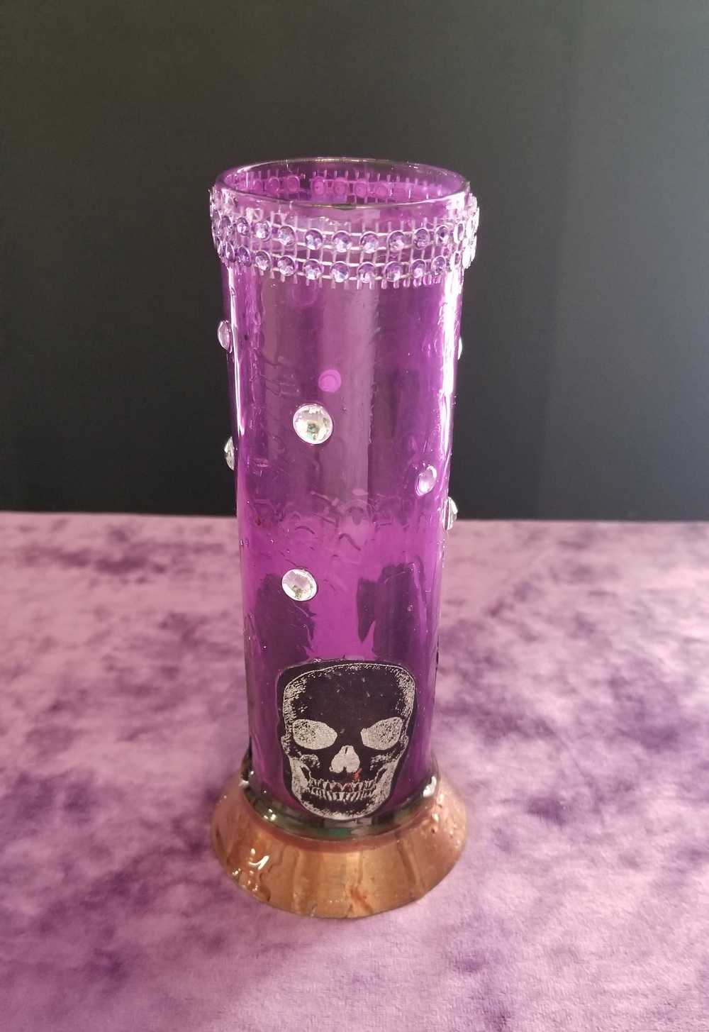 18 cm Tall Purple Glass Flower Vase with Skulls