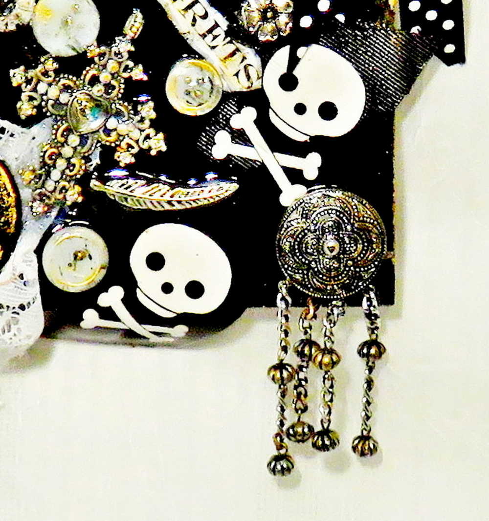 Skull & Bones Wall Plaque in Black & Gold, with Curly Wire Ribbon "No Regrets"