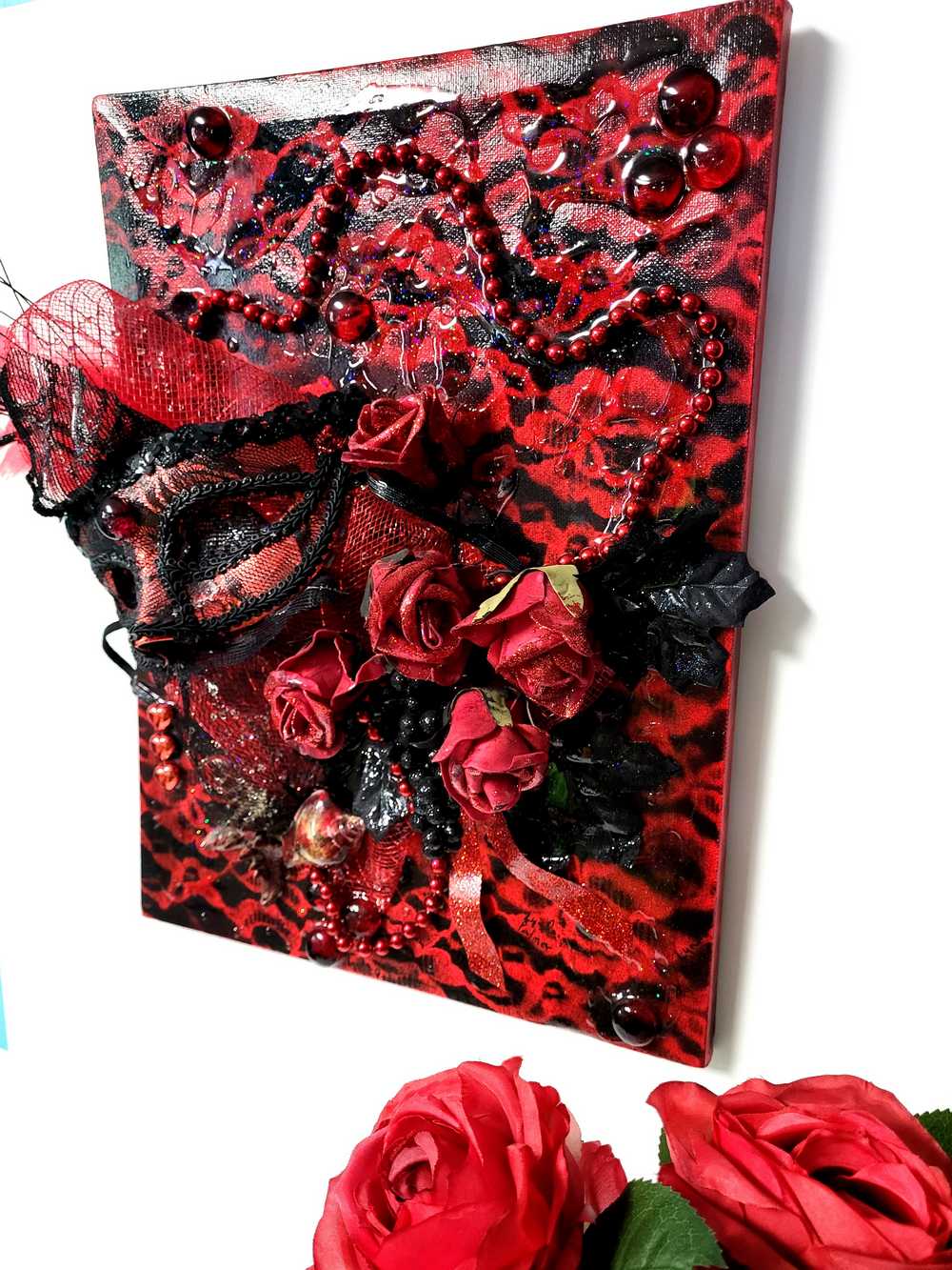 3D Red and Black Art on Canvas with Sexy Mask and Roses, 40 cm x 30 x 10 cm