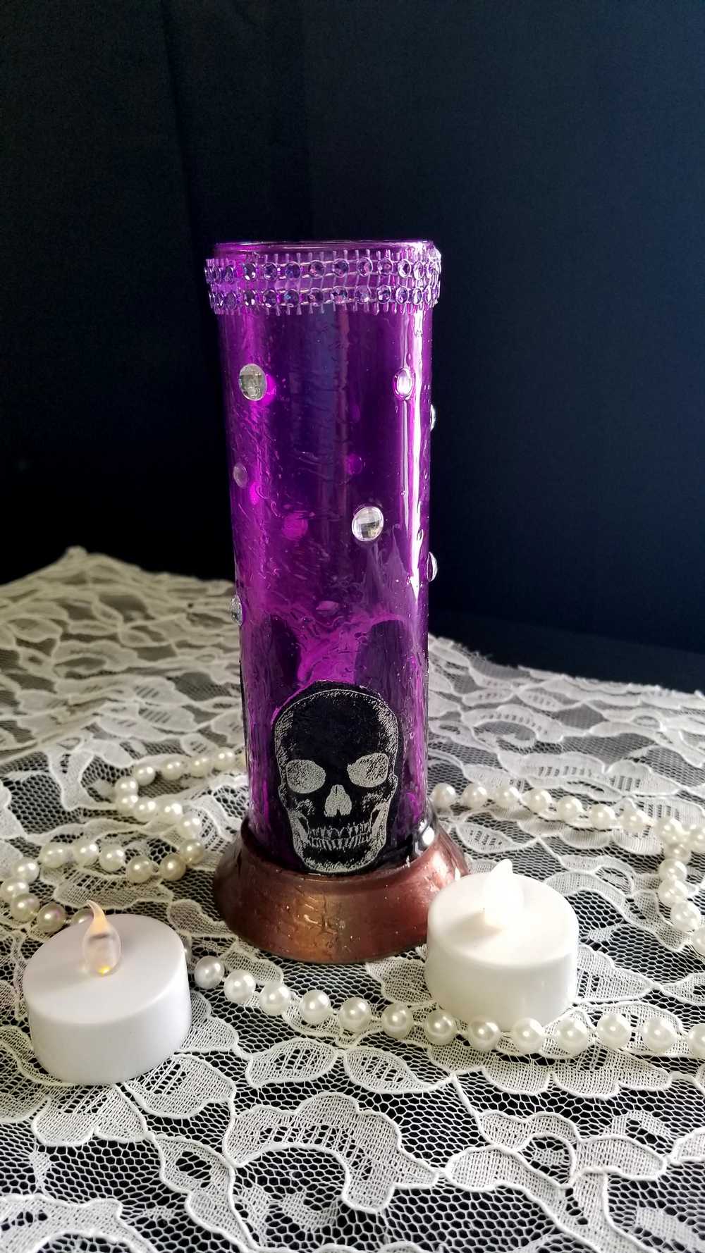18 cm Tall Purple Glass Flower Vase with Skulls