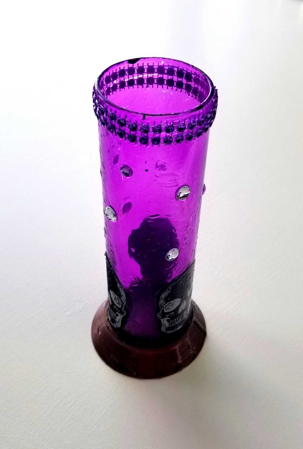 18 cm Tall Purple Glass Flower Vase with Skulls