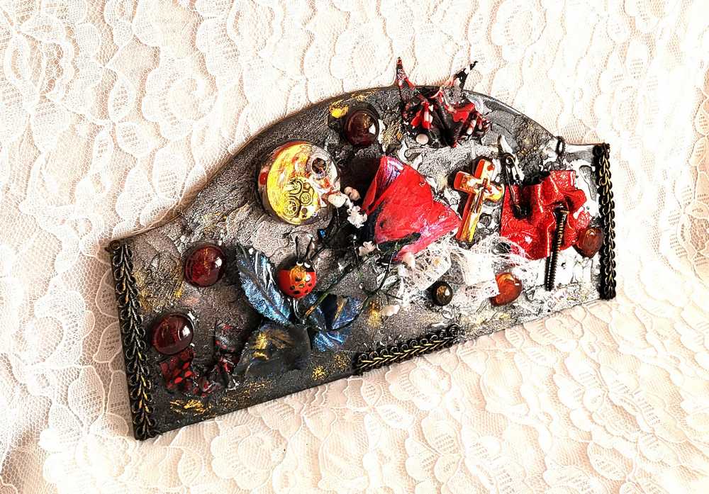 Naughty Lady Bug Wall Hanger with a Red Rose