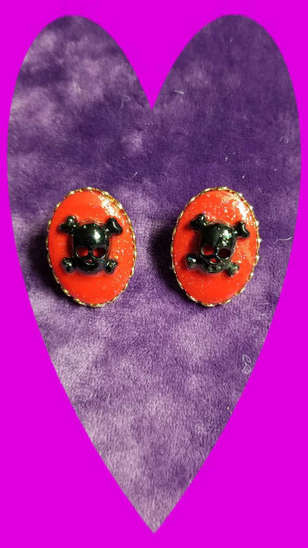 Red Porcelain Pierced Earrings with Black Skull & Bones