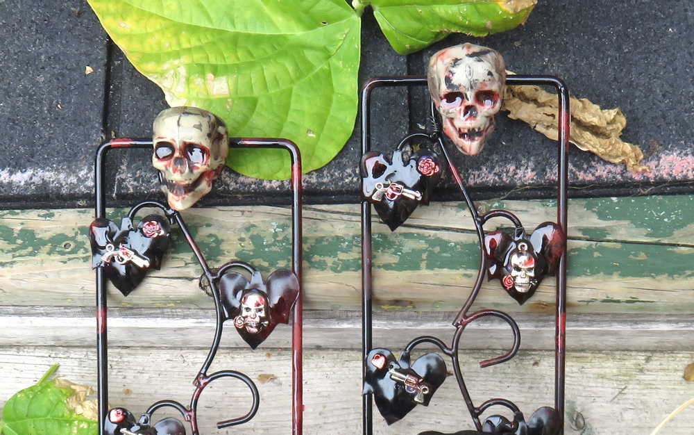 Wall Mounted Battery Candle Holder with Skulls & Red Roses, Glass Bowls Holds Two Battery Candles