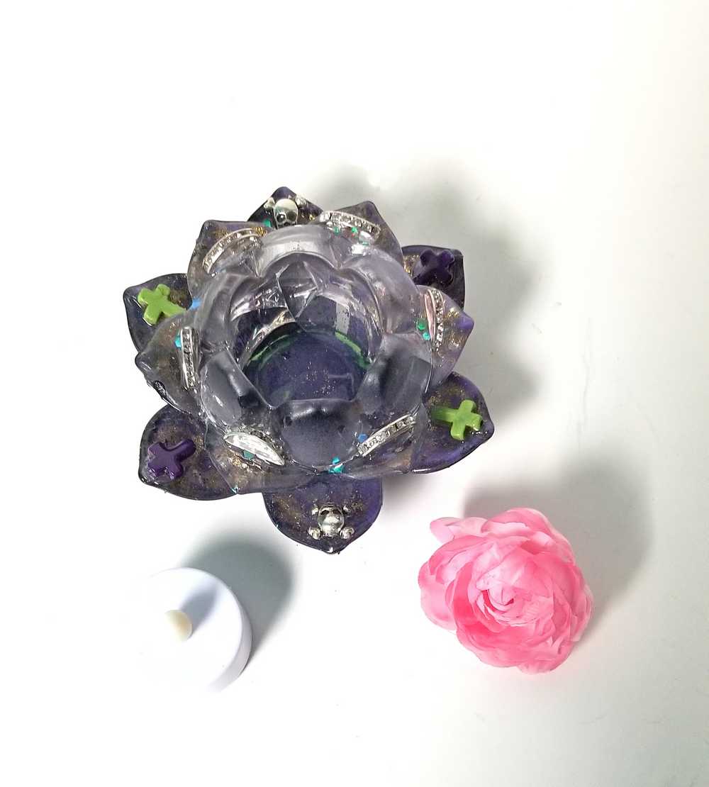 Rose Petal Glass Painted Purple Candle Holder for Battery Operated Candles with Cross & Bone Charms