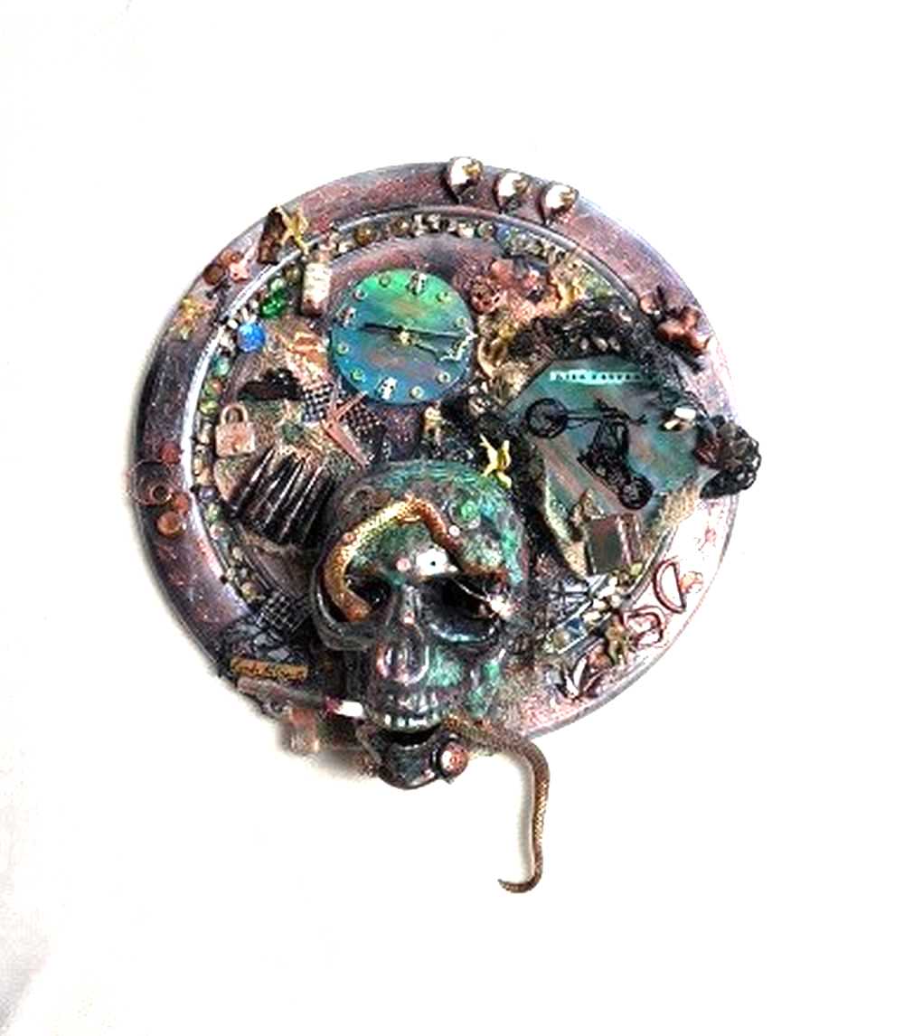 30 cm Round Lighted Skull Clock with Snake Withering Through its Mouth