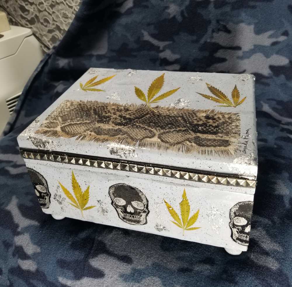 Skull Jewelry/Stash Box, Original Art Piece, One of a Kind, Trinket Box, Treasure Chest