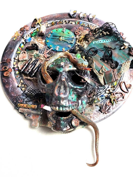 30 cm Round Lighted Skull Clock with Snake Withering Through its Mouth