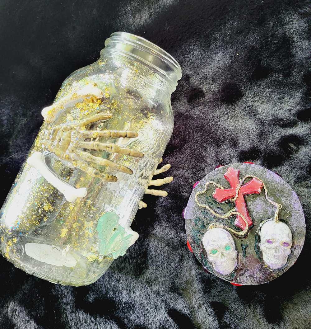 1 litre Mason Jar Filled with Hard Candy. With a Wooden Lid with Resin Skulls & a Cross