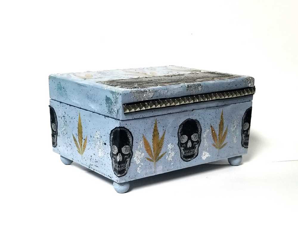 Skull Jewelry/Stash Box, Original Art Piece, One of a Kind, Trinket Box, Treasure Chest