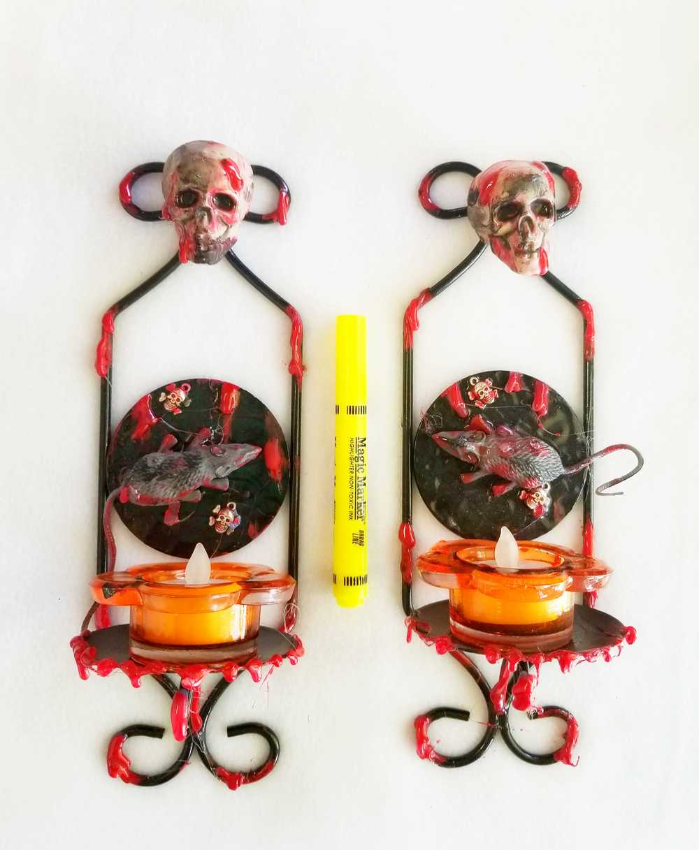 Wall Mounted Battery Candle Holder with Bloody RATS & SKULLS