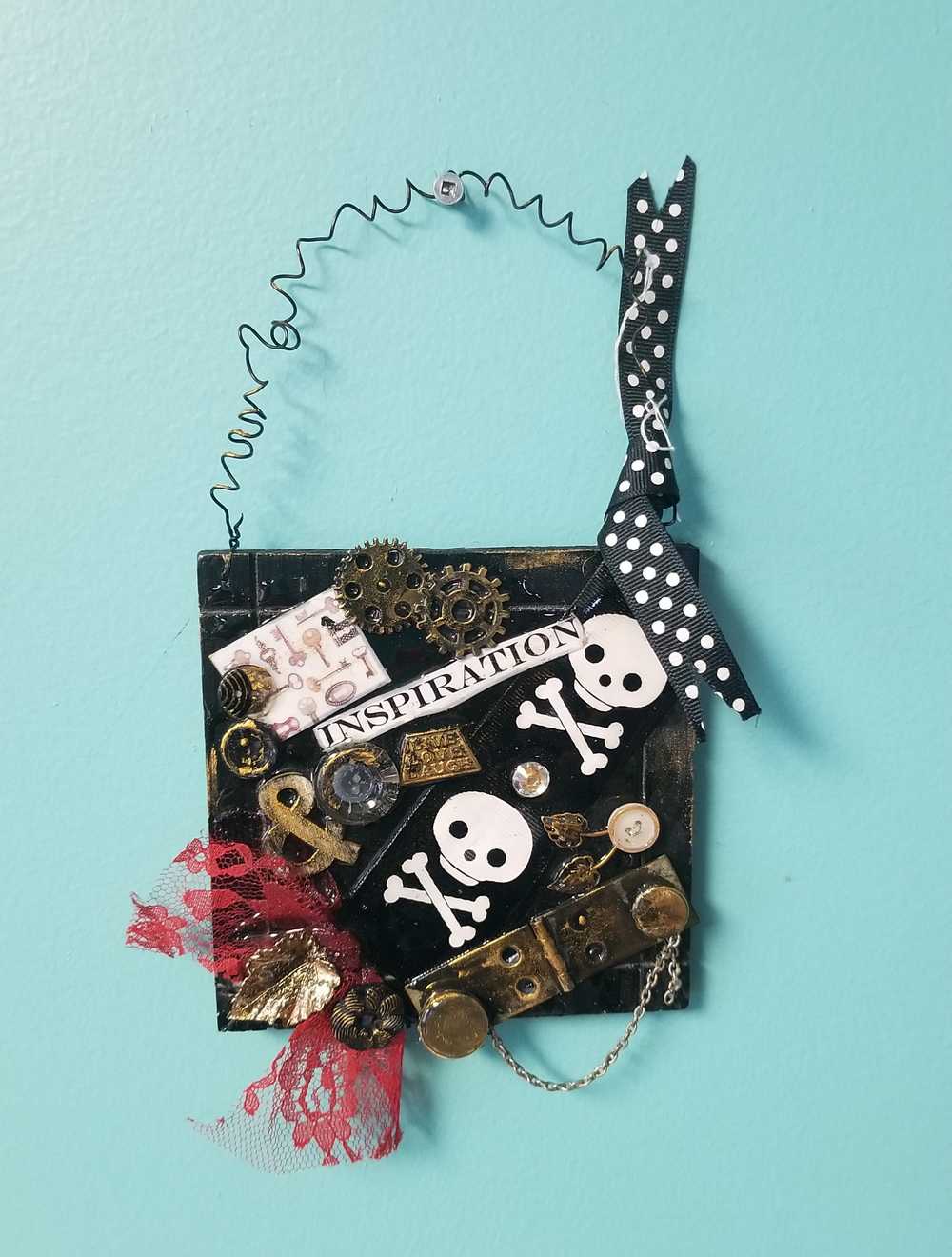 Black Wall Skull & Bones Plaque, Inspiration Sign, Goth Punk Decor