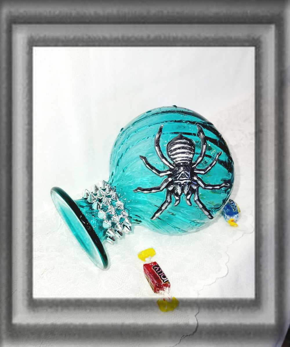 Intense Teal Glass Vase with Shining Silver Studs and a Textured 3D Spider