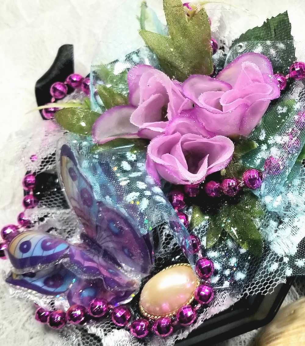 Black Tin Octagon Jewelry, Trinket, Stash Box with Snake Print, Roses and  A Butterfly