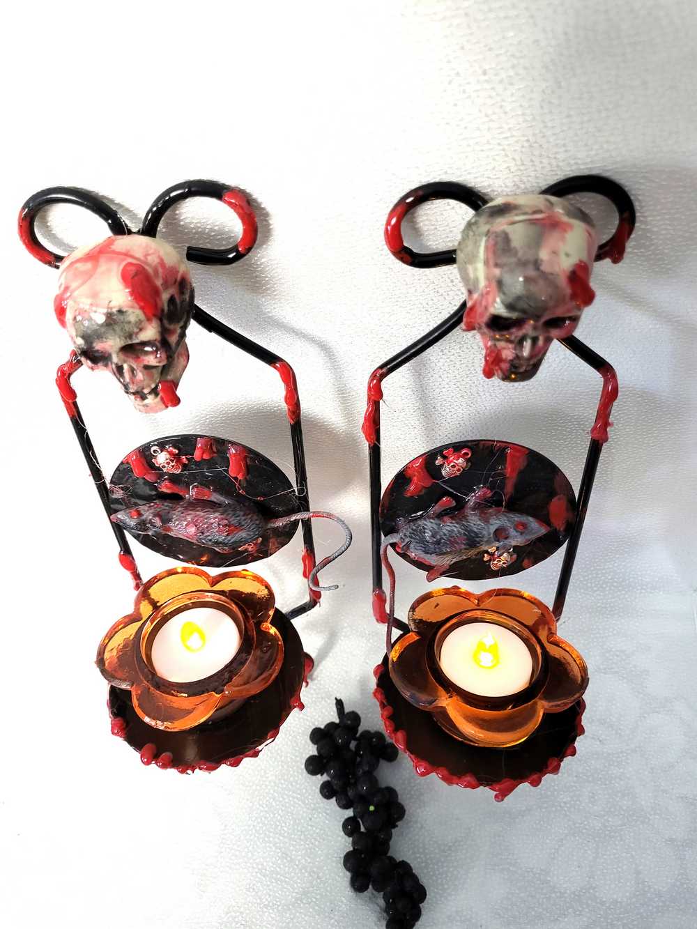 Wall Mounted Battery Candle Holder with Bloody RATS & SKULLS