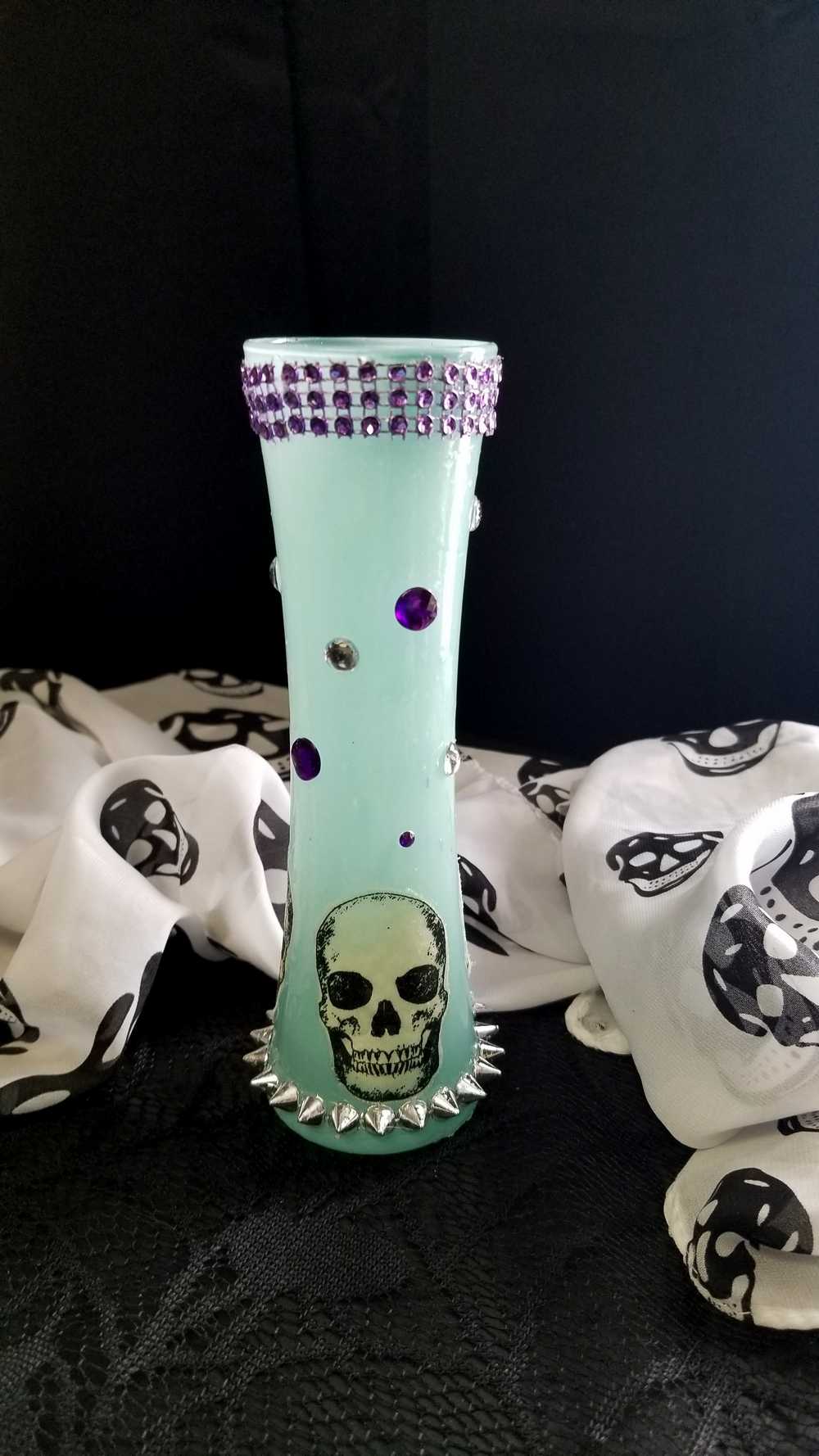 19 cm Tall Teal Colored Glass Vase with Skulls, Spikes and Resin
