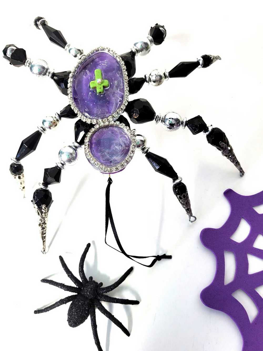 Large Beaded Spider with Glass Body and Skull Charm